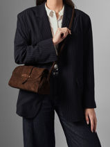 Cross Body Tas M Agnes Rundsleer Met Su�de Finish Etrier Bruin agnes EAGV205M-vue-porte