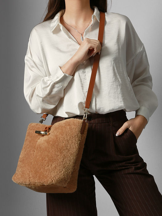 Longchamp Le roseau shearling Cross bodytas Bruin
