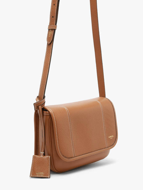 Cross Body Tas M Victoire Leder Lancel Bruin victoire A13992 ander zicht 2